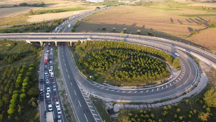 D-100 kara yolunda tatil dönüşü yoğunluğu G2