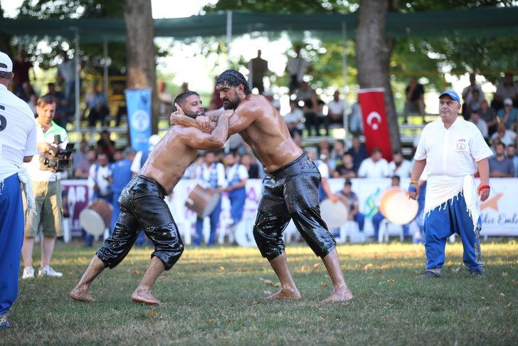 57. Akbalık Yağlı Güreşleri'nde başpehlivanlığı Serhat Gökmen kazandı G3