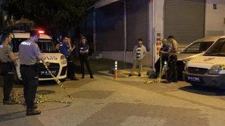 Bağcılar’da maskeli grup dehşet saçtı! Sokaktaki 3 kişiye ateş ettiler