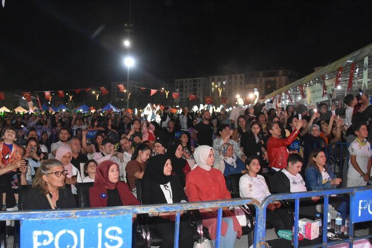 Afyonkarahisar'da "15. Emirdağ Gurbetçi" festivali G1
