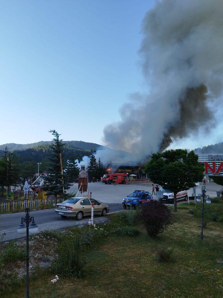Konya'da dinlenme tesisinde yangın çıktı G5