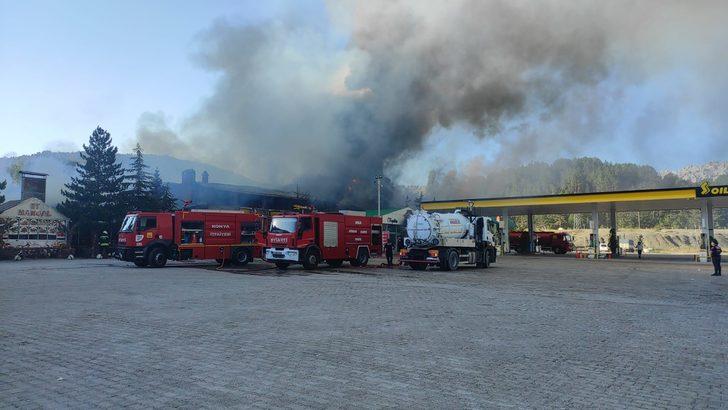 GÜNCELLEME - Konya'da dinlenme tesisinde yangın çıktı G4