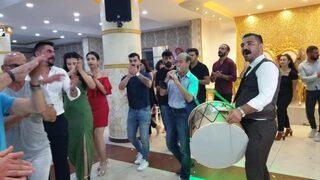 Yok böyle düğün! Damat bir davulcu, bir zurnacı, bir halay başı oldu