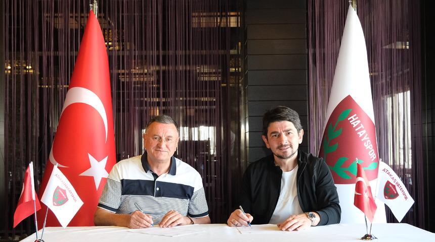 Hatayspor'da sportif direktörlüğe Taner Savut getirildi