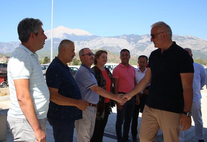 Kültür ve Turizm Bakanı Ersoy, Antalya'da muhtarlarla bir araya geldi: G2