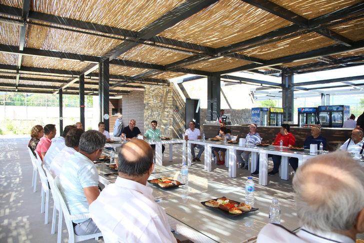 Kültür ve Turizm Bakanı Ersoy, Antalya'da muhtarlarla bir araya geldi: G4