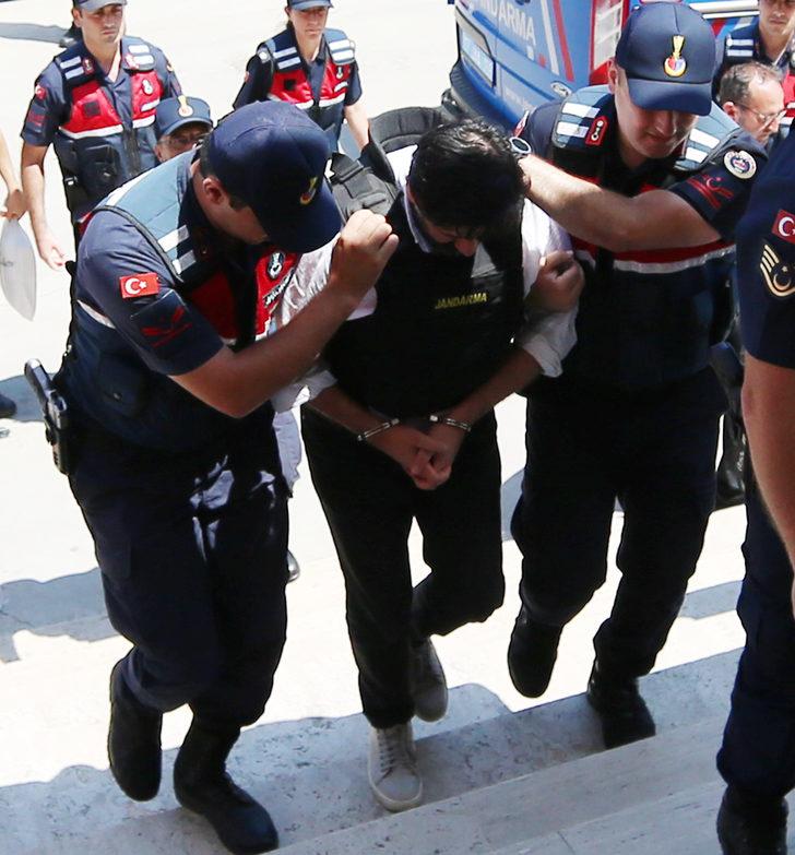 GÜNCELLEME - Nazmi Arıkan ve şoförünün cinayetinde kullanılmış olabileceği değerlendirilen bıçak bulundu G2