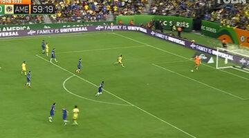 Dünya gündeminde sadece bu gol var! Kasıtlı mı yaptı? Bilinmiyor...