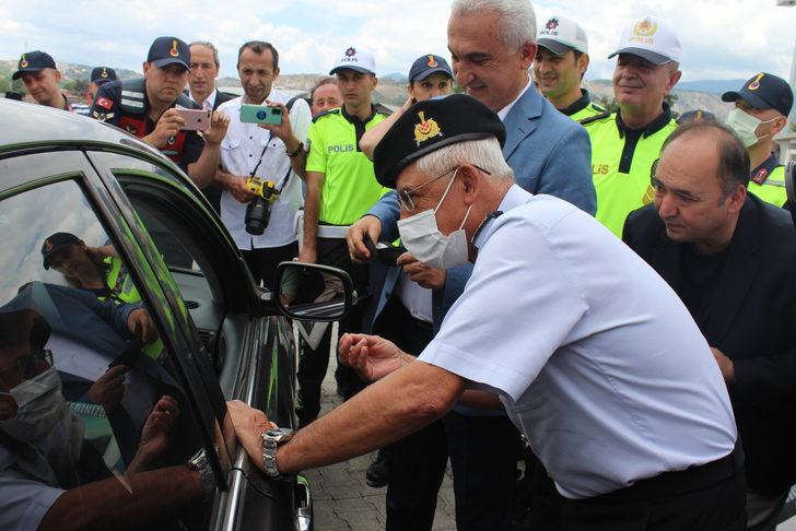 Jandarma Genel Komutanı Orgeneral Çetin, Kastamonu'da trafik denetimine katıldı G1