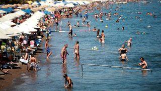 Bodrum'da 'son gün' yoğunluğu! Plajlar dolup taştı