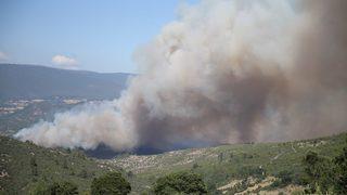 GÜNCELLEME - Balıkesir'de ormanlık alanda çıkan yangına müdahale ediliyor