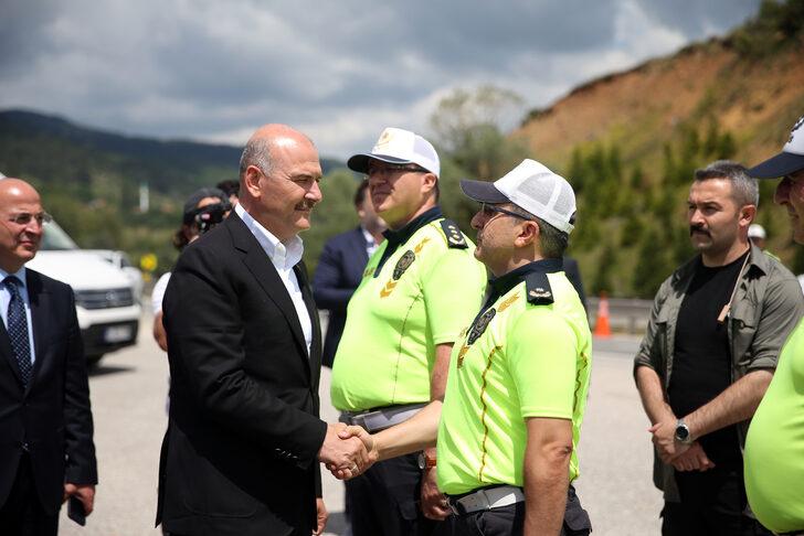 İçişleri Bakanı Soylu, Bolu'daki Karadeniz Bağlantı Yolu'nda denetime katıldı: G2