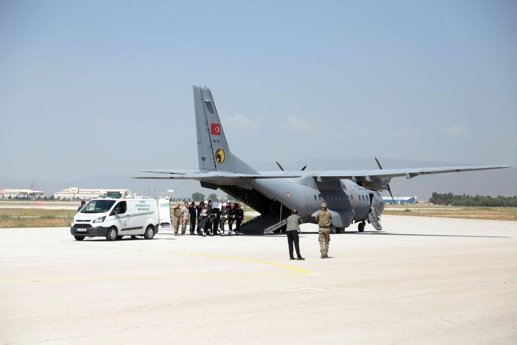 Şehit Piyade Uzman Çavuş Taşkın'ın cenazesi Erzurum'a getirildi G1