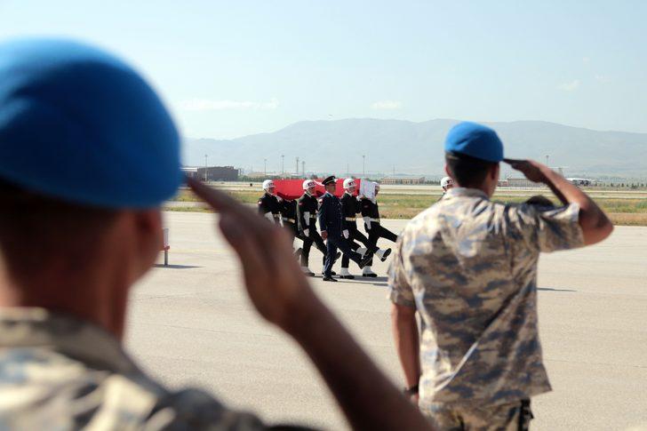 Şehit Piyade Uzman Çavuş Taşkın'ın cenazesi Erzurum'a getirildi G2