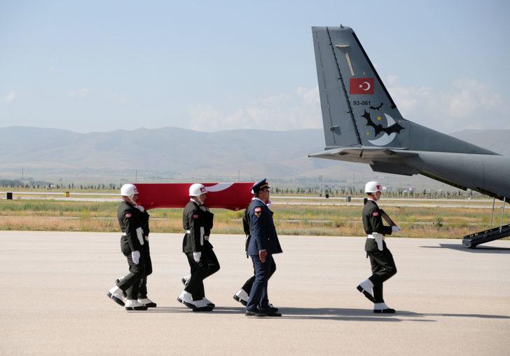 Şehit Piyade Uzman Çavuş Taşkın'ın cenazesi Erzurum'a getirildi G3