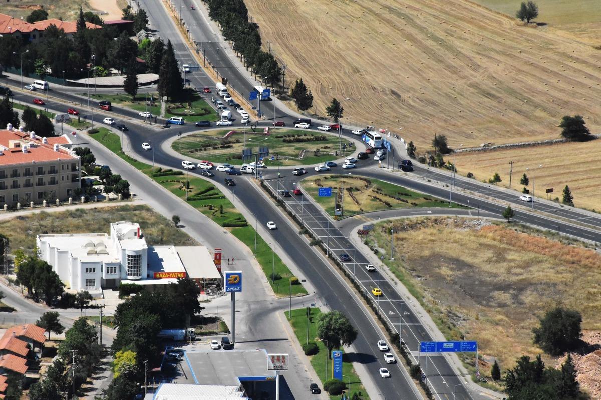 Muğla'da turizm merkezlerindeki trafik havadan denetlendi