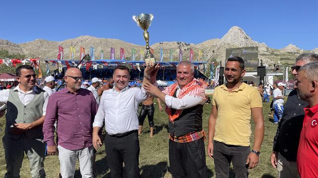 15. Gökbel Yaylası Yağlı Güreşleri'nde başpehlivanlığı Cengizhan Şimşek kazandı