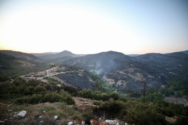 GÜNCELLEME 4 - Balıkesir'de ormanlık alanda çıkan yangın kontrol altına alındı G2