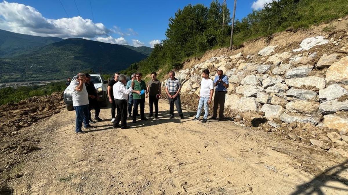 Karab&uuml;k'te selin izleri siliniyor