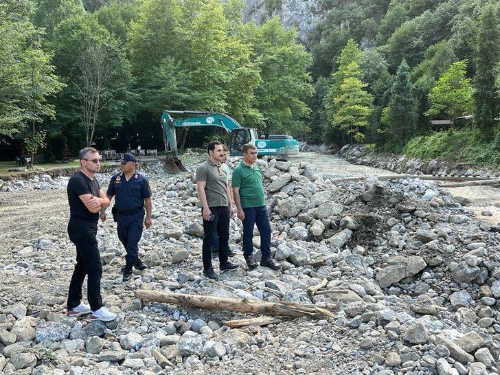 Karabük'te selin izleri siliniyor G2