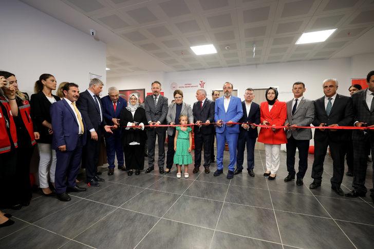 Bakan Yanık, Tekirdağ'da Sosyal Hizmet Merkezinin açılışını yaptı G5
