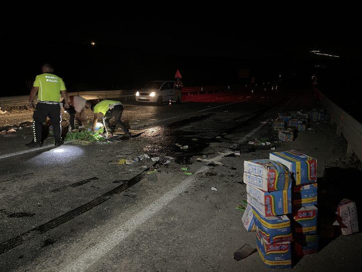 Kilis'te gıda yüklü minibüs devrildi G5