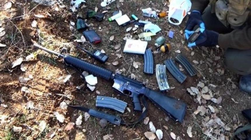 Diyarbakır'da 2 PKK'lı öldürüldü, patlayıcı ve mühimmat ele geçirildi