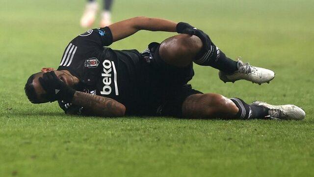 Son dakika: Beşiktaş taraftarını şoke eden olay! Yıldız futbolcu 3 ay sahalardan uzak kalabilir...