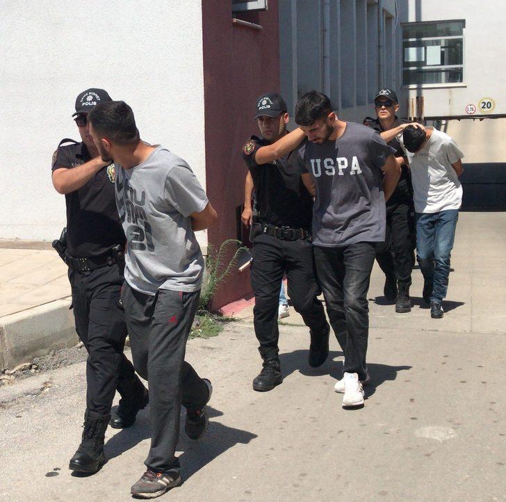 Adana'da bir kişinin öldüğü kavgayla ilgili iki zanlı tutuklandı G2