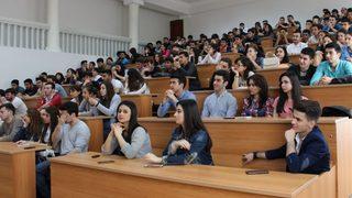 TYT puanı ile tercih yapılan 2 yıllık ön lisans bölümleri hangileri? 2 yıllık ön lisans bölümleri sıralaması ve taban puanları