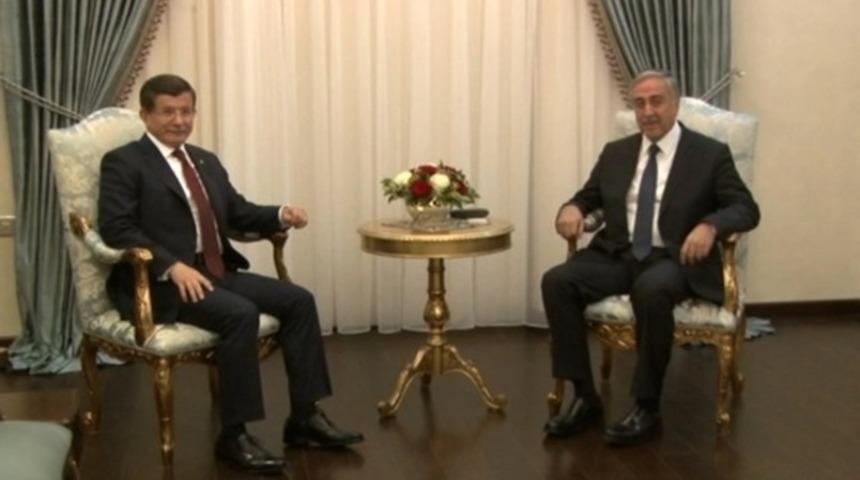 Davutoğlu, Akıncı ile görüştü