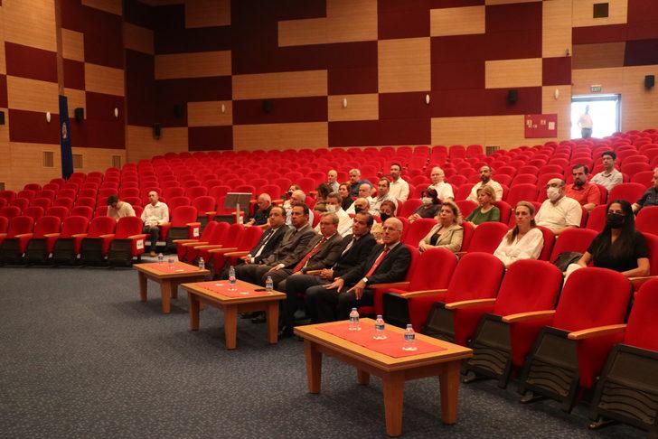 TÜ Senatosu, 15 Temmuz Demokrasi ve Milli Birlik Günü dolayısıyla özel gündemle toplandı G1