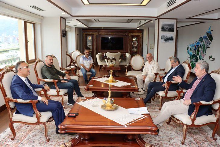 Cumhurbaşkanlığı YİK Üyesi Köksal Toptan, Rize'de ziyaretlerde bulundu G2