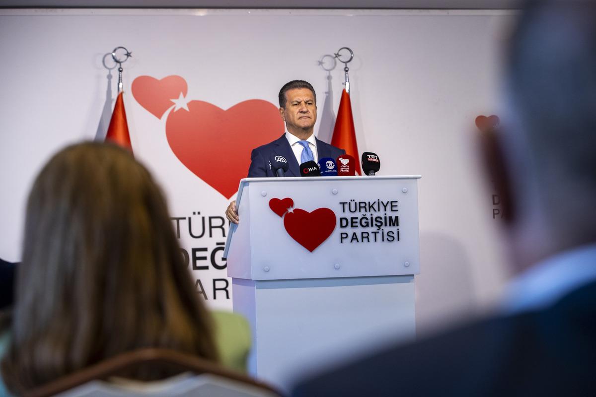 TDP Genel Başkanı Sarıg&uuml;l'den "&ouml;ğrencilerin KYK kredi bor&ccedil;ları silinsin" talebi