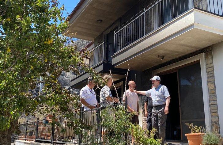 Muğla Valisi Tavlı, Datça'da yangın bölgesinde inceleme yaptı G4