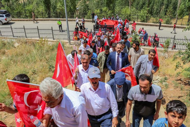 Van'da Sündüz Yaylası'nda şehit edilen 24 kişi törenle anıldı G4
