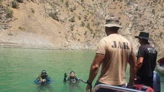 Müküs Çayı'na düşen hemşireyi arama çalışması sürüyor