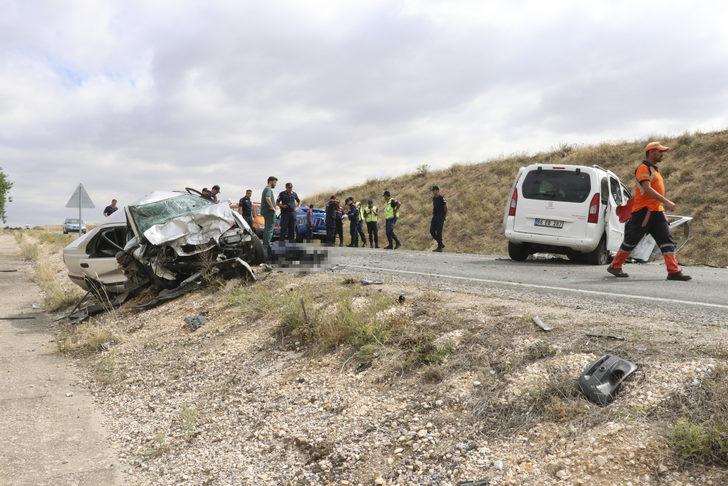 Yozgat'ta iki aracın çarpıştığı kazada 2 kişi öldü, 4 kişi yaralandı G2