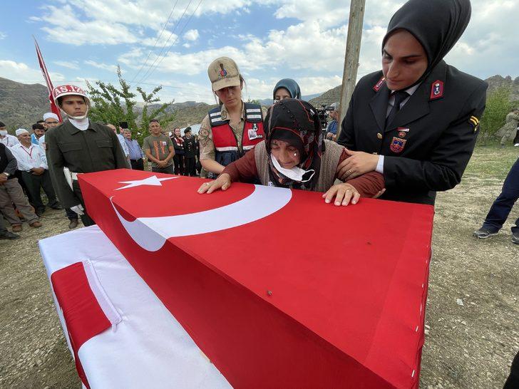Şehit Piyade Uzman Çavuş Taşkın, Erzurum'da son yolculuğuna uğurlandı G4