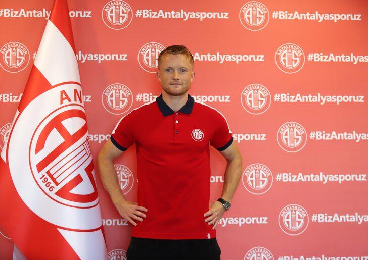 Antalyaspor, Sam Larsson'u transfer etti G4