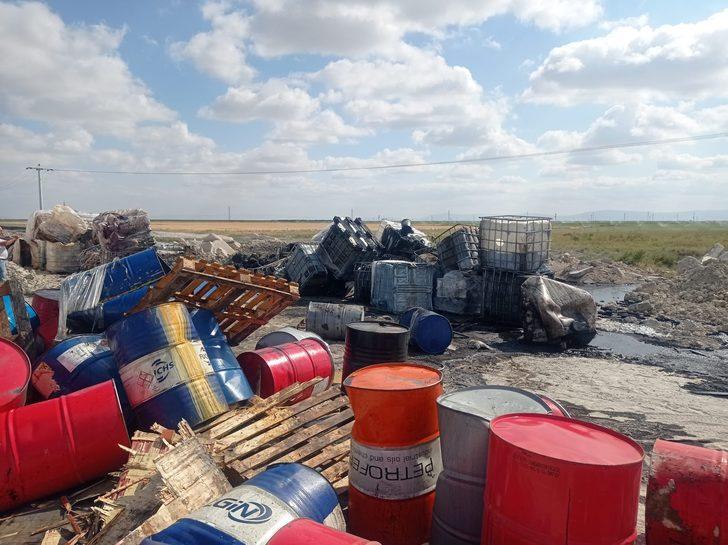 Konya'da varillerden sızan kimyasal atıklar nedeniyle 20 hayvan yaralandı G1