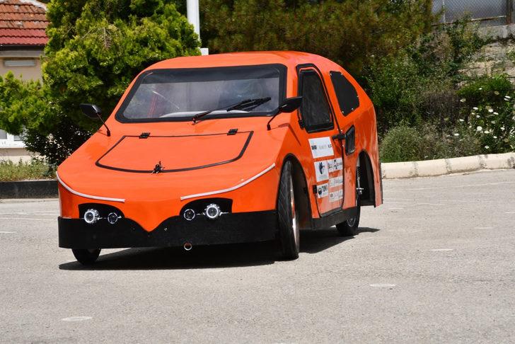 Karabük'te lise öğrencilerinin tasarladığı elektrikli araçlar TEKNOFEST'e uğurlandı G2