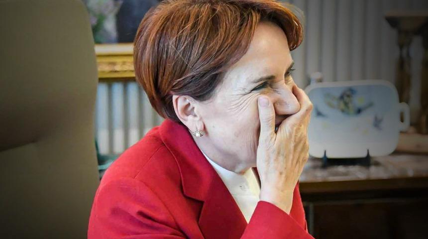 Akşener'e sürpriz doğum günü kutlaması! 