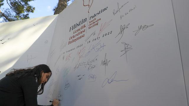 Emine Erdoğan, Barış Konserinin mimarı Filistinli müzisyenler ve CSO sanatçılarıyla buluştu