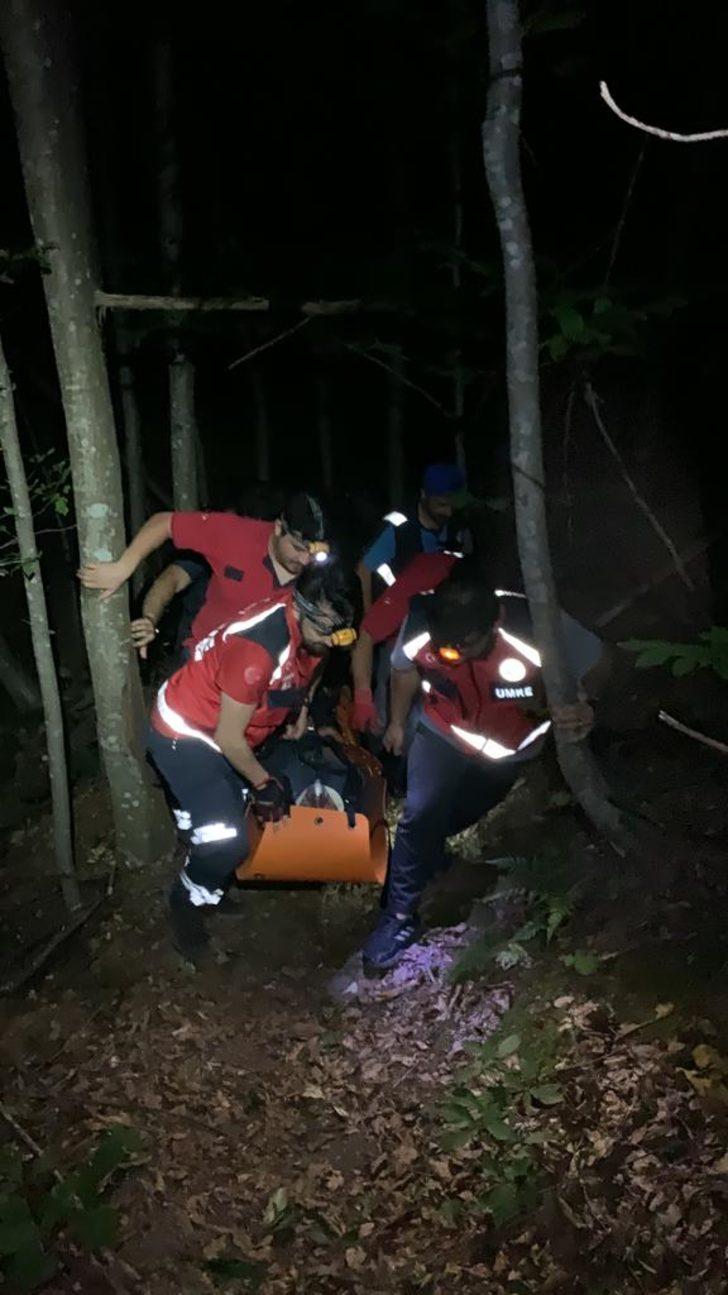 Sakarya'da mantar toplarken dere yatağına düşen kişi kurtarıldı G2