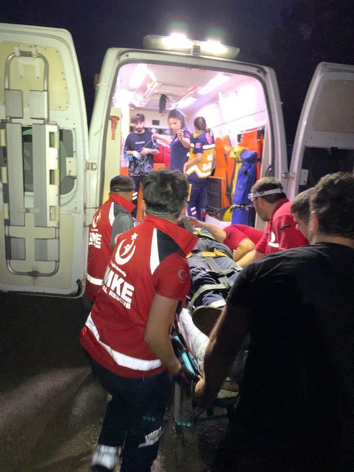 Sakarya'da mantar toplarken dere yatağına düşen kişi kurtarıldı G3