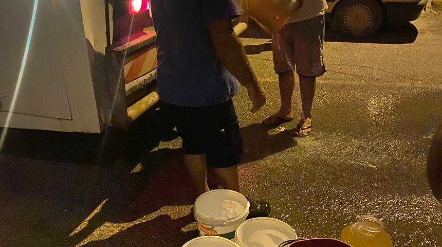 Bodrum'da su kesintisi yaşanan mahalleye tankerle kullanma suyu dağıtıldı