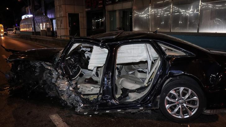 Bursa'da metro hattının duvarına çarpan aracın sürücüsü ağır yaralandı G2