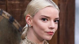 Queen’s Gambit’in yıldızı Anya Taylor müzisyen sevgilisi Malcolm McRae gizlice evlendi