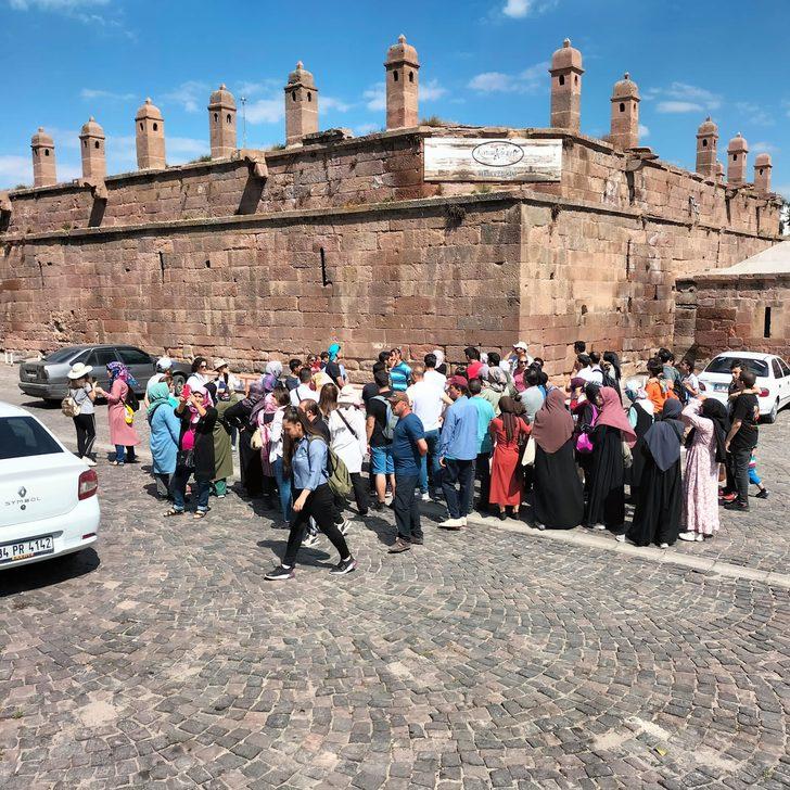 "Avrupa'daki Türkler" Kayseri'de kültür turlarıyla tarihi yerleri geziyor G4